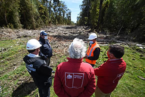 Autoridades verifican en terreno avance de Ruta Costera en Chaitén